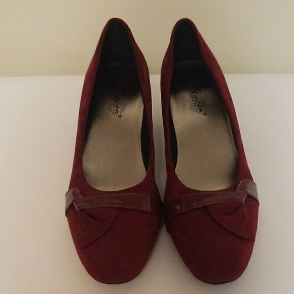 Beacon Shoes Burgundy Micro Suede/Patent Pumps,NEW - Picture 2 of 6
